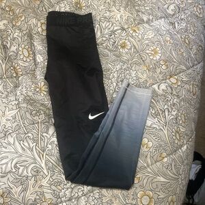Nike leggings small women’s ombré